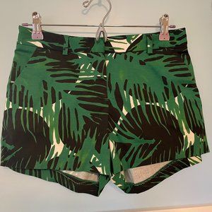 Summer fun palm leaf tailored shorts!